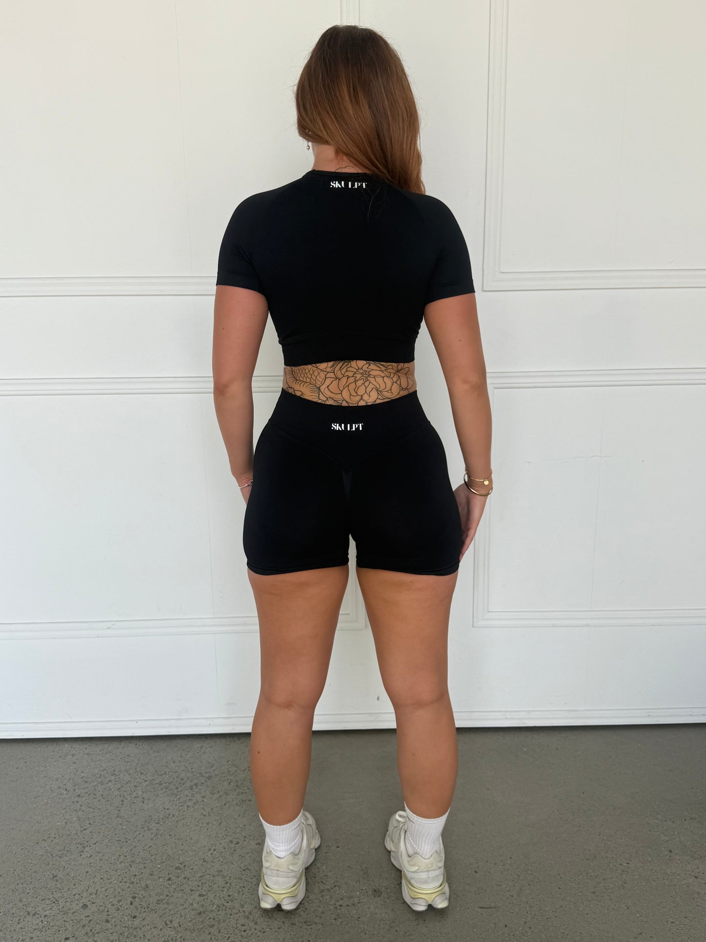 LUXE - BLACK SHORTS